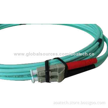 Fiber-optic OM3 Patch Cord with High Return Loss and Low Insertion LossNew